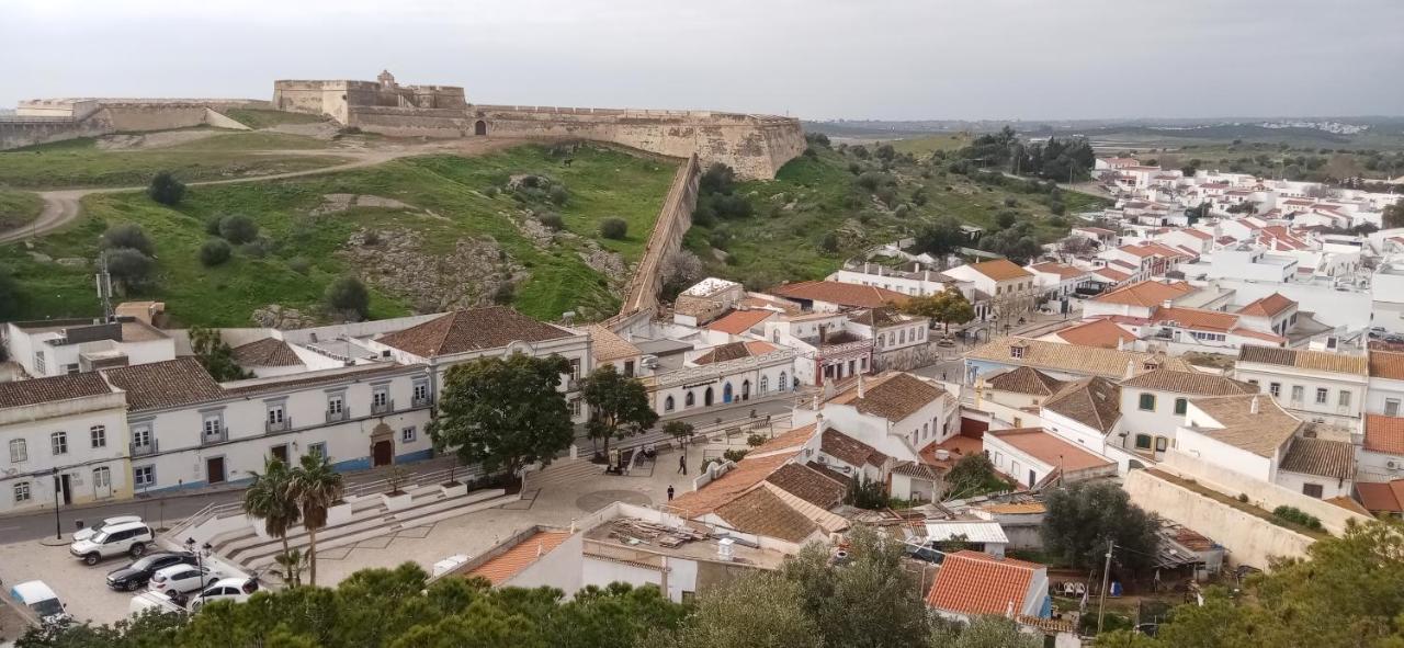 Le Boucanier Tavira Buitenkant foto